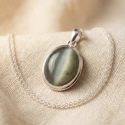 Cat's Eye (Lehsunia) Pendant (illustrative image)